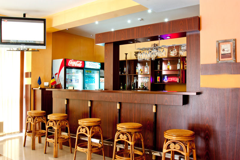 אוטופן Denisa Hotel מראה חיצוני תמונה