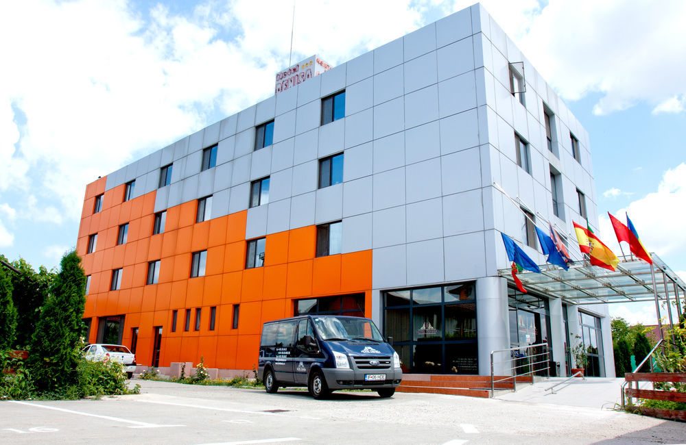 אוטופן Denisa Hotel מראה חיצוני תמונה