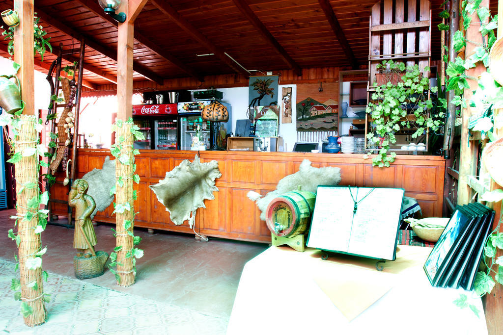 אוטופן Denisa Hotel מראה חיצוני תמונה