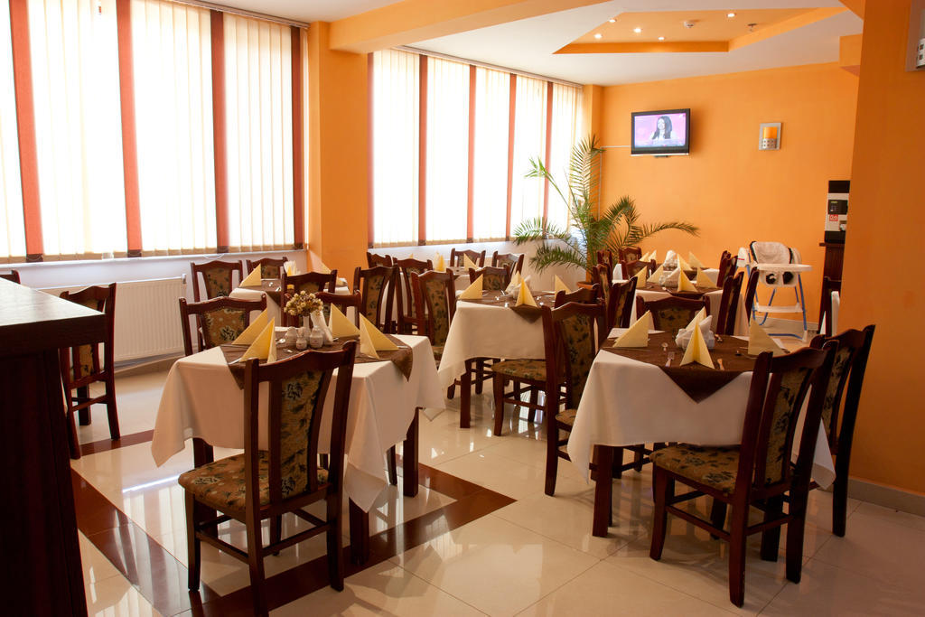 אוטופן Denisa Hotel מראה חיצוני תמונה