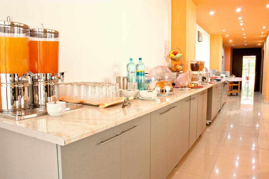 אוטופן Denisa Hotel מראה חיצוני תמונה